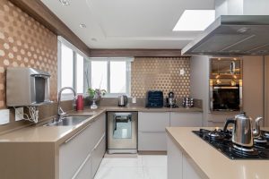 Apartamento à venda com 209m², 3 dormitórios, 3 suítes, 4 vagas no bairro Higienópolis em Porto Alegre - Foto 3