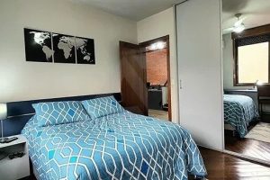Casa em Condomínio à venda com 359m², 3 dormitórios, 1 suíte, 4 vagas no bairro Cristal em Porto Alegre - Foto 8