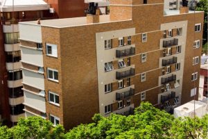 Apartamento à venda com 63m², 2 dormitórios, 1 suíte, 1 vaga no bairro Bela Vista em Porto Alegre - Foto 3