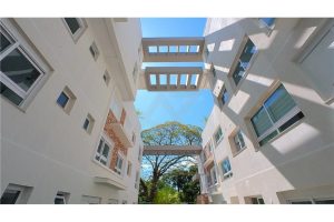 Apartamento à venda com 87m², 3 dormitórios, 1 suíte, 2 vagas no bairro Menino Deus em Porto Alegre - Foto 6