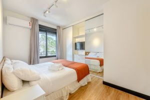 Apartamento à venda com 65m², 2 dormitórios, 1 suíte, 1 vaga no bairro Auxiliadora em Porto Alegre - Foto 26