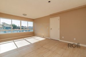 Apartamento à venda com 70m², 2 dormitórios, 1 suíte, 1 vaga no bairro Jardim Sabará em Porto Alegre - Foto 3