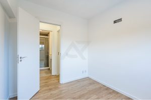 Apartamento com 61m², 2 dormitórios, 1 suíte, 1 vaga no bairro Passo da Areia em Porto Alegre - Foto 23