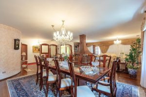 Casa à venda com 725m², 4 dormitórios, 1 suíte, 4 vagas no bairro Vila Assunção em Porto Alegre - Foto 9