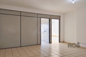 Pavilhão com 766m² no bairro Anchieta em Porto Alegre - Foto 10