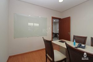 Prédio Comercial à venda com 440m², 4 vagas no bairro Auxiliadora em Porto Alegre - Foto 4