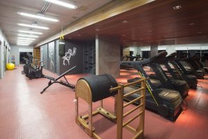 Apartamento à venda com 70m², 2 dormitórios, 1 suíte, 2 vagas no bairro Petrópolis em Porto Alegre - Foto 3