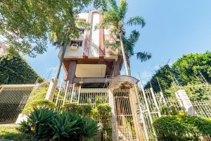 Apartamento à venda com 118m², 3 dormitórios, 1 suíte, 1 vaga no bairro Menino Deus em Porto Alegre - Foto 2