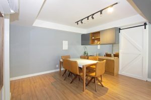 Apartamento à venda com 101m², 3 dormitórios, 3 suítes, 2 vagas no bairro Menino Deus em Porto Alegre - Foto 3