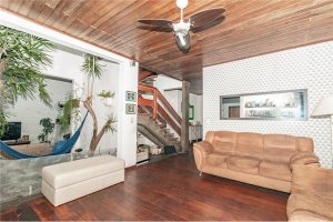 Casa à venda com 390m², 6 dormitórios, 2 suítes, 5 vagas no bairro Boa Vista em Porto Alegre - Foto 10