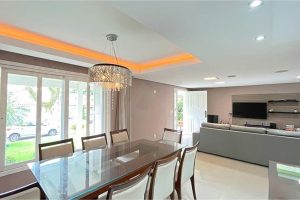 Casa em Condomínio à venda com 300m², 5 dormitórios, 2 suítes, 4 vagas no bairro Ipanema em Porto Alegre - Foto 6