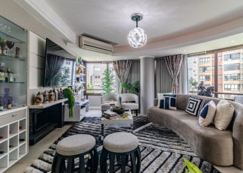 Apartamento à venda com 104m², 3 dormitórios, 1 suíte, 2 vagas no bairro Bela Vista em Porto Alegre