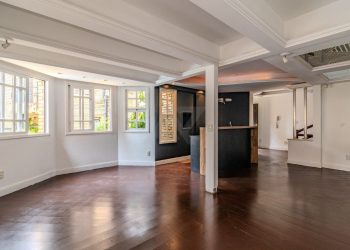 Casa em Condomínio à venda com 198m², 3 dormitórios, 3 suítes, 2 vagas no bairro Boa Vista em Porto Alegre