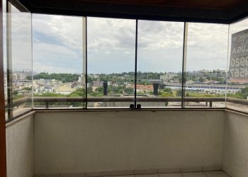 Cobertura, 2 dormitórios, 2 vagas no bairro Menino Deus em Porto Alegre