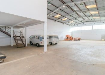 Pavilhão com 615m² no bairro Anchieta em Porto Alegre