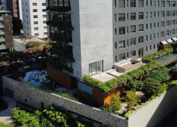 Garden à venda com 426m², 4 dormitórios, 4 suítes, 3 vagas no bairro Bela Vista em Porto Alegre