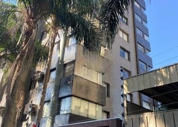 Cobertura à venda com 327m², 4 dormitórios, 2 suítes, 3 vagas no bairro Bela Vista em Porto Alegre