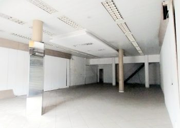 Loja com 140m² no bairro Cristo Redentor em Porto Alegre