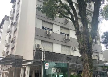 Apartamento à venda com 45m², 1 dormitório, 1 vaga no bairro Mont Serrat em Porto Alegre