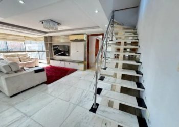 Cobertura com 320m², 3 dormitórios, 1 suíte, 3 vagas no bairro Passo da Areia em Porto Alegre
