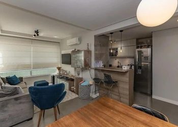 Apartamento à venda com 61m², 2 dormitórios, 1 suíte, 1 vaga no bairro Higienopolis em Porto Alegre