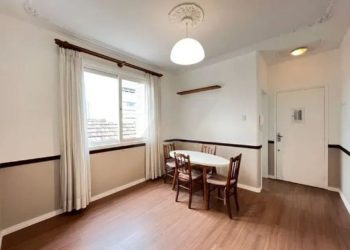 Apartamento com 71m², 2 dormitórios no bairro Independência em Porto Alegre
