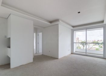 Apartamento à venda com 70m², 2 dormitórios, 1 suíte, 1 vaga no bairro Jardim Botanico em Porto Alegre