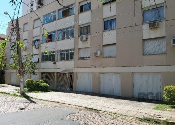 Apartamento à venda com 78m², 3 dormitórios no bairro Passo da Areia em Porto Alegre