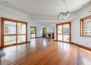 Cobertura à venda com 449m², 5 dormitórios, 2 suítes, 4 vagas no bairro Bela Vista em Porto Alegre