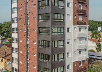 Apartamento à venda com 100m², 3 dormitórios, 3 suítes, 2 vagas no bairro Higienópolis em Porto Alegre