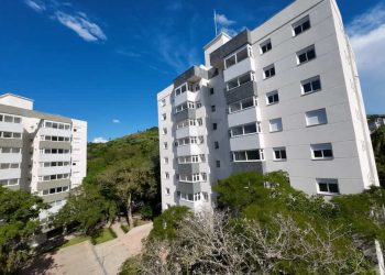 Apartamento à venda com 91m², 3 dormitórios, 1 suíte, 1 vaga no bairro Teresópolis em Porto Alegre