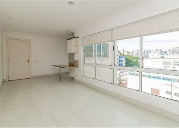 Apartamento à venda com 87m², 2 dormitórios, 1 suíte, 2 vagas no bairro Petrópolis em Porto Alegre
