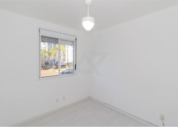 Apartamento à venda com 70m², 3 dormitórios, 1 suíte, 1 vaga no bairro Humaitá em Porto Alegre