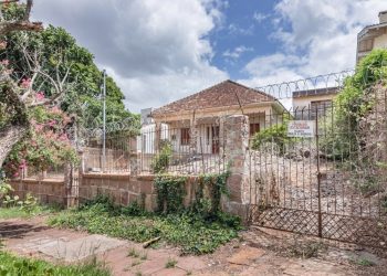 Terreno à venda com 1.280m² no bairro Cristal em Porto Alegre