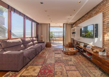 Apartamento à venda com 287m², 3 dormitórios, 1 suíte, 2 vagas no bairro Santa Tereza em Porto Alegre