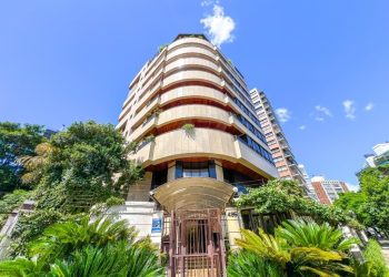 Apartamento à venda com 312m², 4 dormitórios, 3 suítes, 3 vagas no bairro Petrópolis em Porto Alegre
