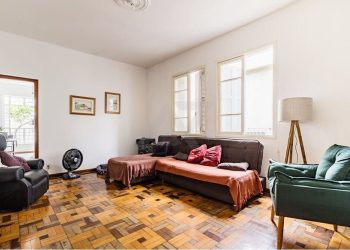 Apartamento à venda com 85m², 2 dormitórios, 1 vaga no bairro Petrópolis em Porto Alegre