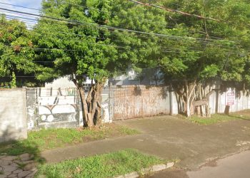 Terreno à venda com 2.300m² no bairro Camaquã em Porto Alegre