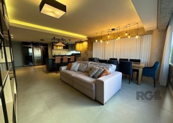 Apartamento à venda com 121m², 3 dormitórios, 1 suíte, 2 vagas no bairro Santa Tereza em Porto Alegre