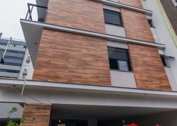 Apartamento à venda com 69m², 2 dormitórios, 1 suíte, 1 vaga no bairro Bela Vista em Porto Alegre