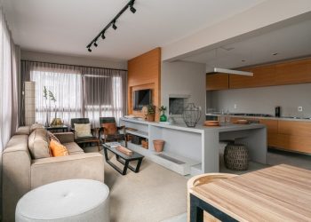 Apartamento à venda com 110m², 3 dormitórios, 3 suítes, 2 vagas no bairro Menino Deus em Porto Alegre