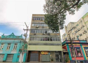 Salas/Conjuntos à venda com 38m² no bairro Floresta em Porto Alegre