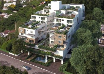 Apartamento à venda com 215m², 3 dormitórios, 1 suíte, 3 vagas no bairro Menino Deus em Porto Alegre