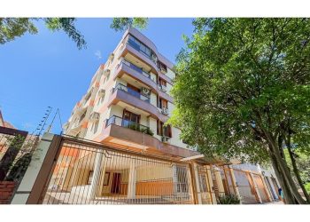 Apartamento à venda com 100m², 2 dormitórios, 1 suíte, 1 vaga no bairro Petrópolis em Porto Alegre