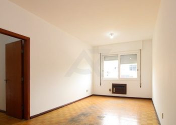 Apartamento à venda com 135m², 3 dormitórios, 1 suíte no bairro Rio Branco em Porto Alegre