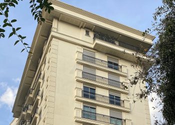 Apartamento à venda com 79m², 2 dormitórios, 1 suíte, 2 vagas no bairro Três Figueiras em Porto Alegre