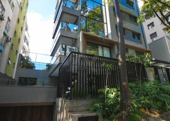 Apartamento à venda com 98m², 3 dormitórios, 1 suíte, 2 vagas no bairro Rio Branco em Porto Alegre