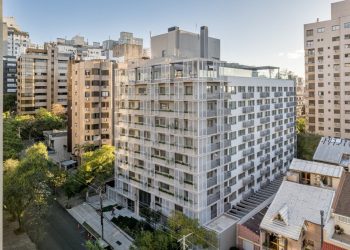 Apartamento à venda com 44m², 1 dormitório, 1 suíte, 1 vaga no bairro Mont Serrat em Porto Alegre