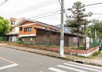 Prédio Comercial à venda com 350m² no bairro Tristeza em Porto Alegre