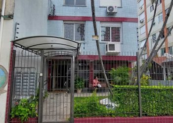 Apartamento à venda com 40m², 1 dormitório, 1 suíte no bairro Menino Deus em Porto Alegre